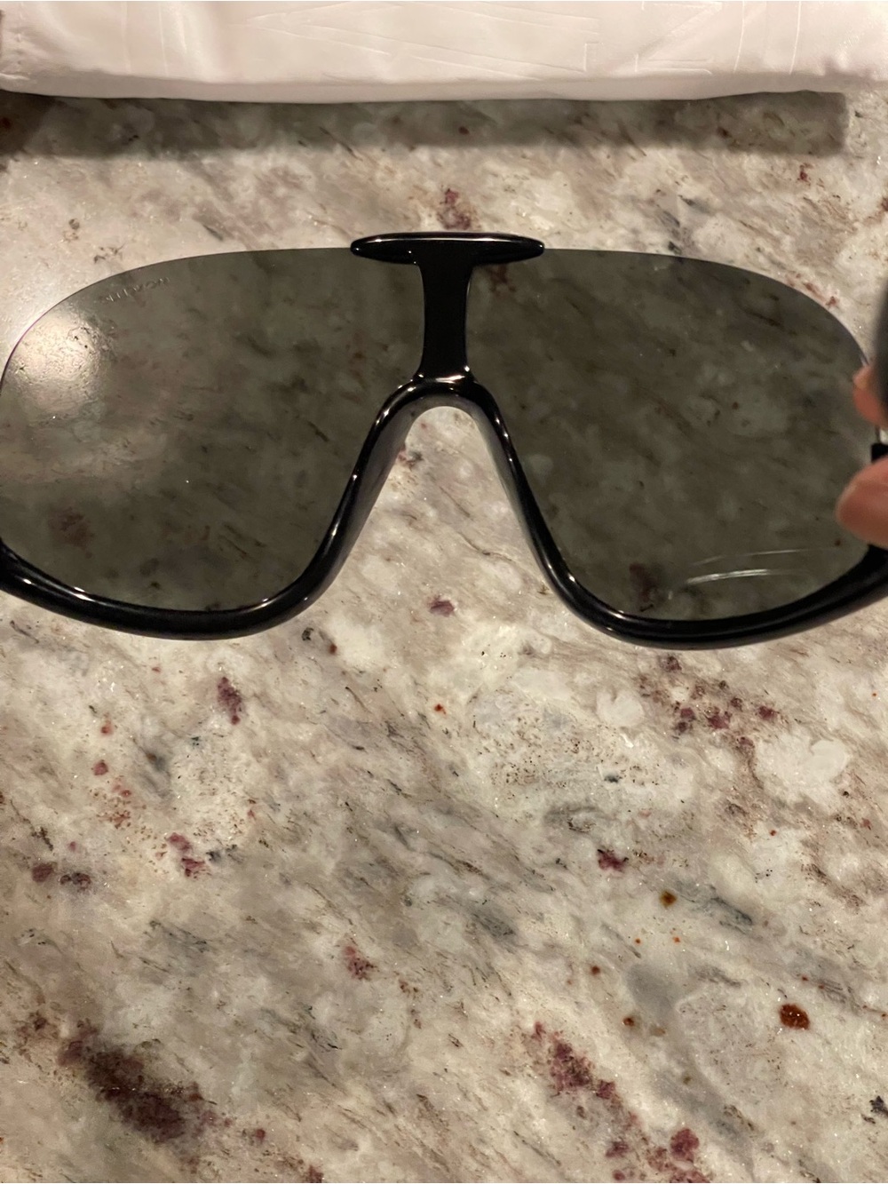 Moncler Black Shield-Style Sunglasses with Dark Smoke Lenses: ML0230-01A - Picture 4 of 15